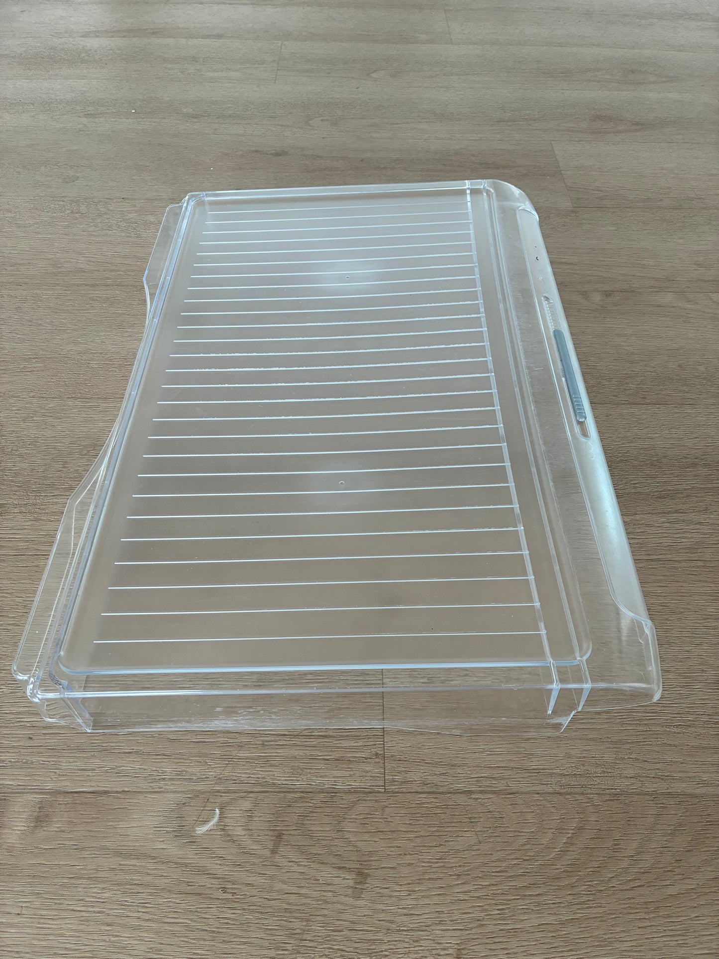 1441845 1446113 1454520 4055922712 Electrolux Kelvinator Simpson fridge freezer crisper bin vegetable drawer cover lid shelf assembly