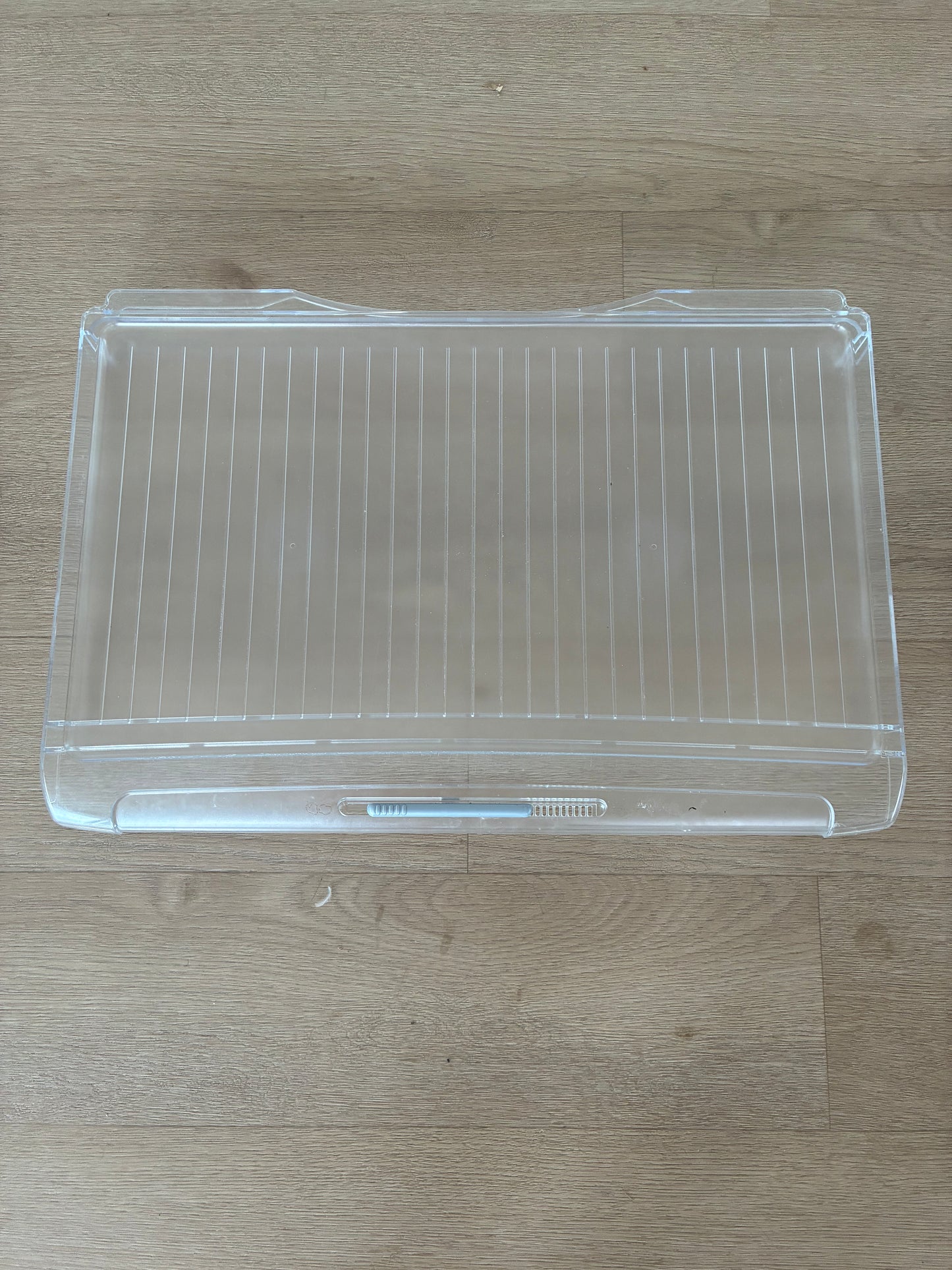 1441845 1446113 1454520 4055922712 Electrolux Kelvinator Simpson fridge freezer crisper bin vegetable drawer cover lid shelf assembly