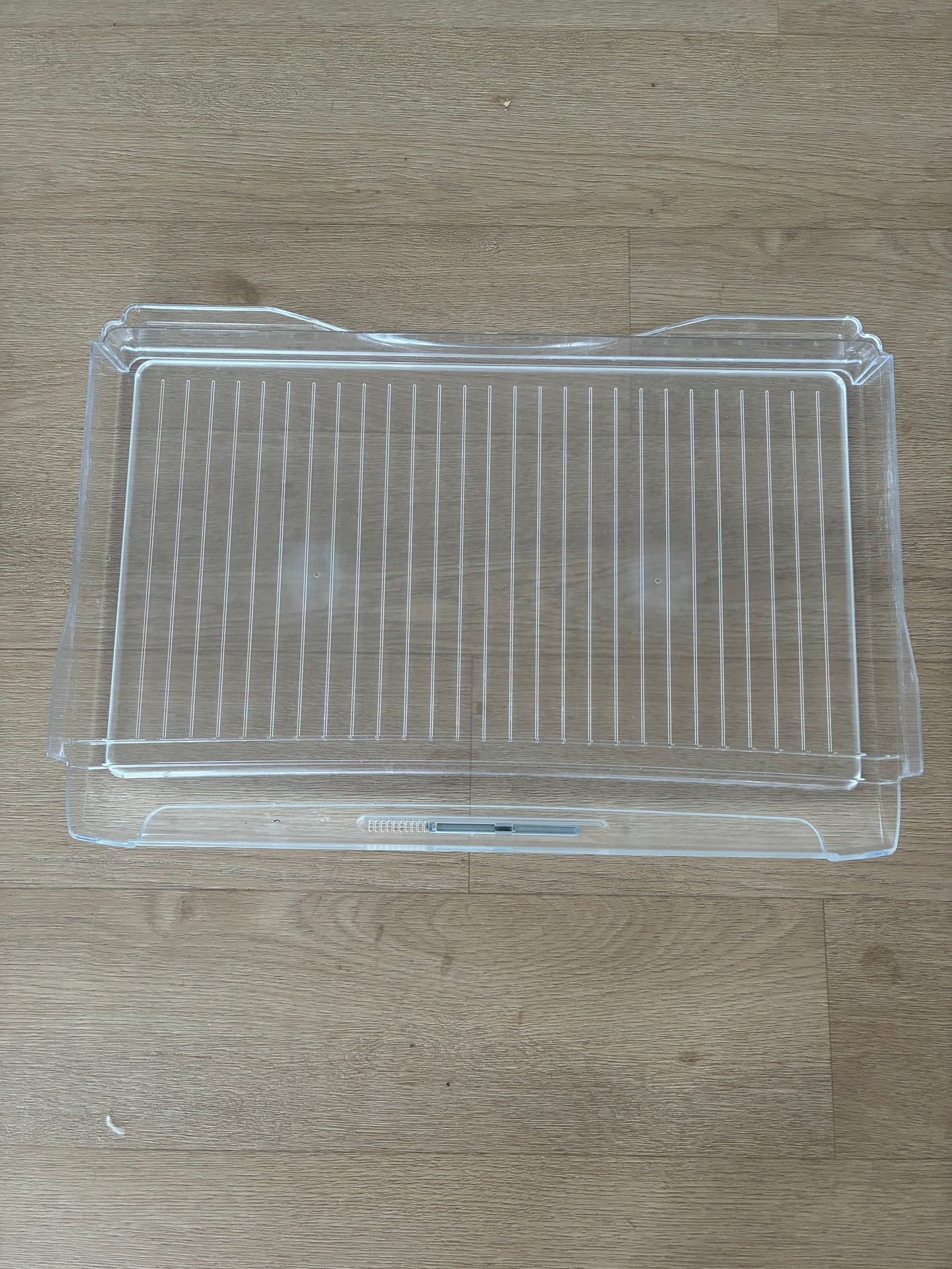 1441845 1446113 1454520 4055922712 Electrolux Kelvinator Simpson fridge freezer crisper bin vegetable drawer cover lid shelf assembly