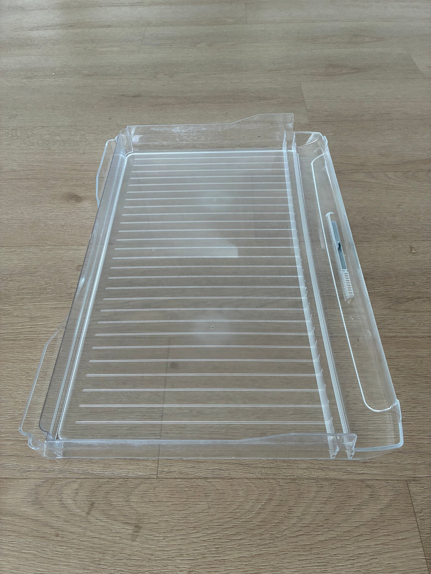 1441845 1446113 1454520 4055922712 Electrolux Kelvinator Simpson fridge freezer crisper bin vegetable drawer cover lid shelf assembly