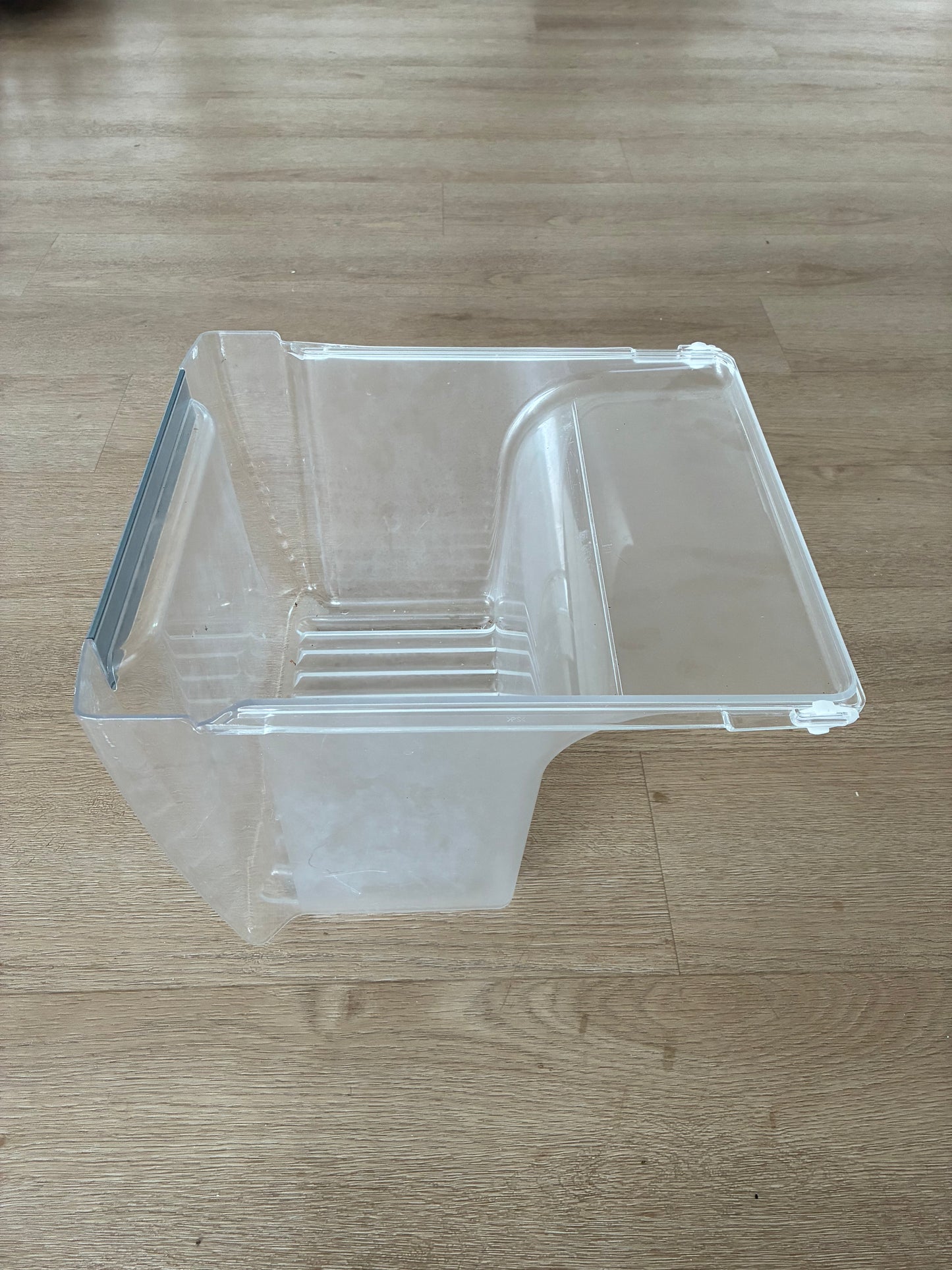1441852 85814480118 Electrolux fridge freezer crisper bin vegetable drawer storage container