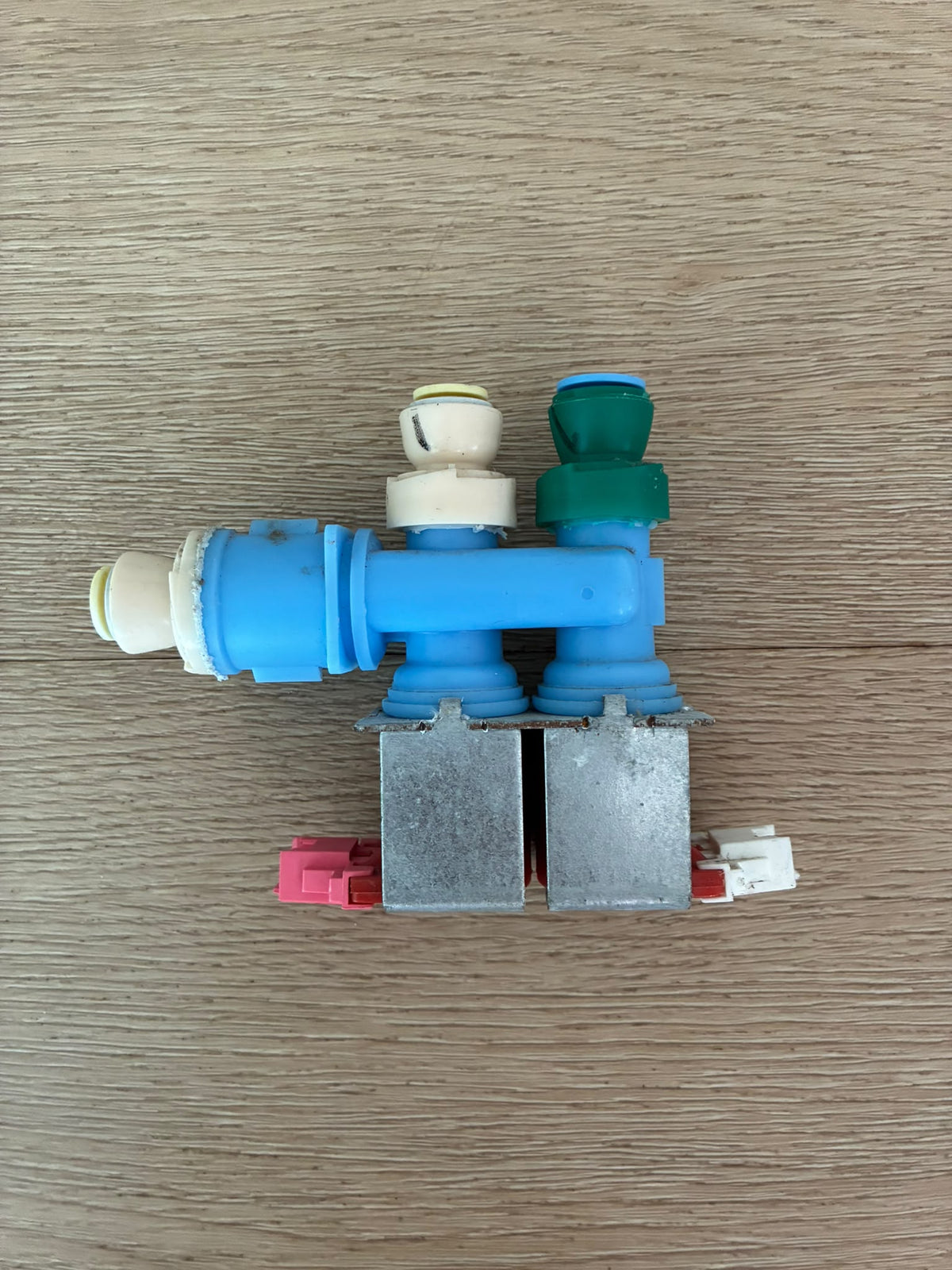 838456 Fisher & Paykel fridge freezer I&W ice water solenoid inline valve assembly