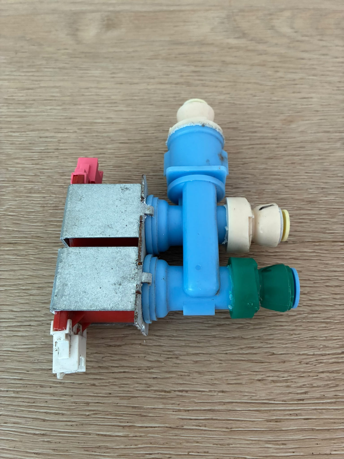 838456 Fisher & Paykel fridge freezer I&W ice water solenoid inline valve assembly