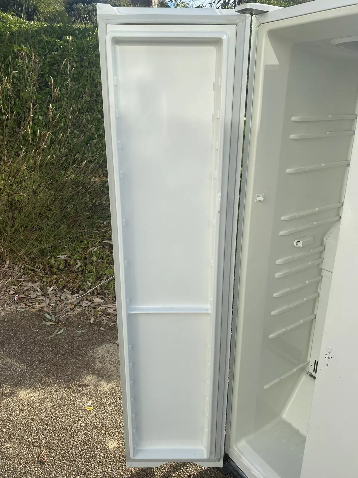 1454374 1458221 Westinghouse fridge white FZR FREEZER DOOR outer panel FIP foam assembly WSE6100W WSE7000W